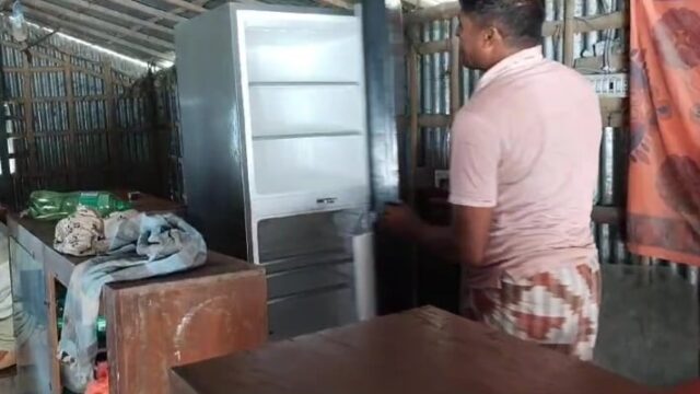 ভাঙনকবলিত পদ্মার চরের ১২০০ পরিবার ১০ দিন ধরে বিদ্যুৎ বিহীন