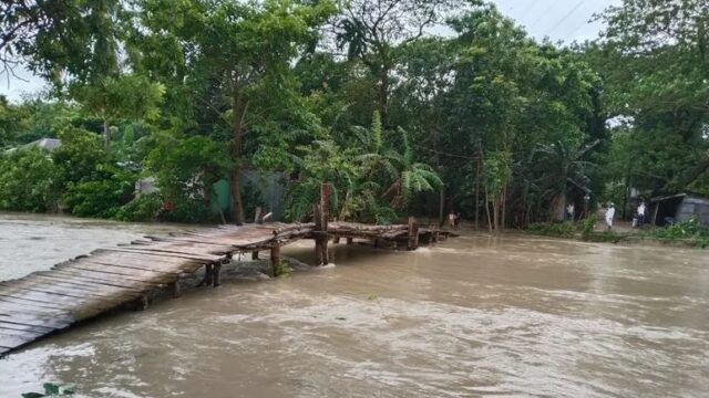 দক্ষিণাঞ্চলে বিপৎসীমার ওপরে প্রবাহিত হচ্ছে ১১ নদীর পানি