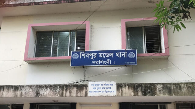 তুচ্ছ ঘটনাকে কেন্দ্র করে শিবপুরে দুই ভাইকে কুপিয়ে হত্যা