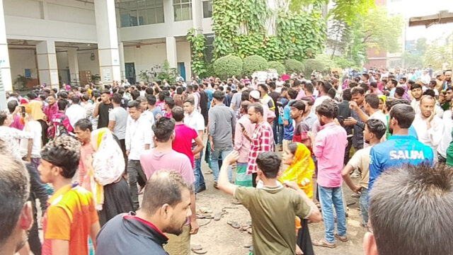 নরসিংদীতে ভয়াভহ ভূমিকম্পে ২ জনের মৃত্যূ; আহত শতাধিক